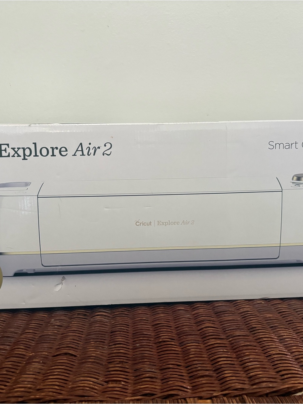 Cricut Explore Air 2 Cutting Machine - White with Gold Trim Brand New / Open Box